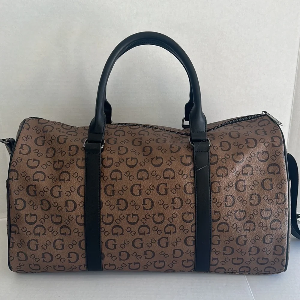 New GUESS Logo Travel/Duffle Bag